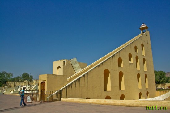 Самые большие солнечные часы в мире - Джайпур