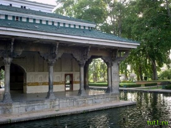 Сринагар - сад Шалимар