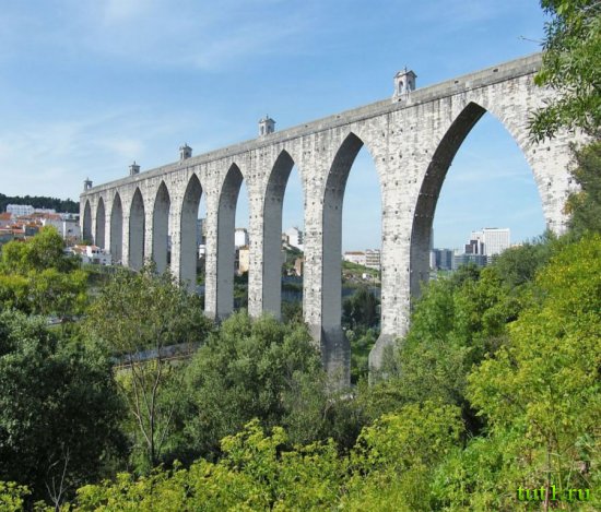 Акведук Агуаш-Либриш - Португалия