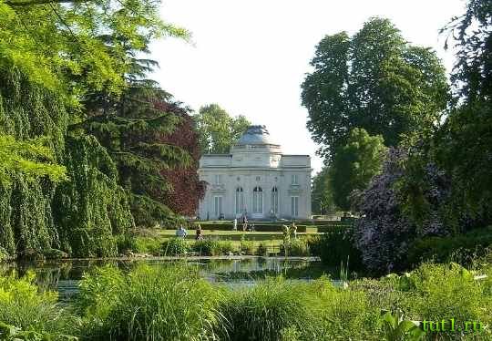 Замки в Булонском лесу