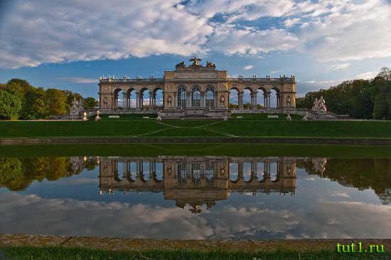 Дворец Шенбрунн - холм Глориетта