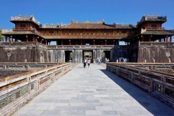 Гробница Кинь Тхиен - Ханой