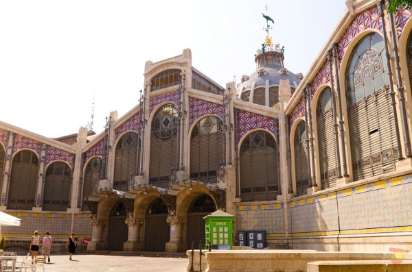 Валенсия - дворец де Меркадо